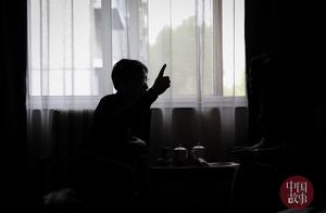 Arrive to be passed instead from company manager sell a volunteer on 12 years of his compulsory resc