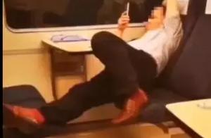 Wide deep motor-car shows " bully male " ! One p