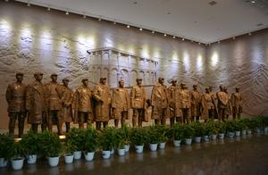 The adviser with people's great leader, not far 1