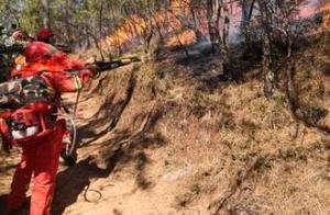 The person that Yunnan crane celebrates hill fire 