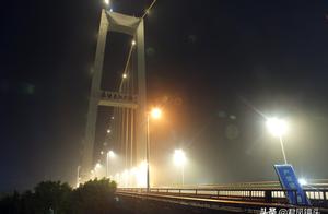 Focusing of 3 gorge beautiful scenery: Big bridge 
