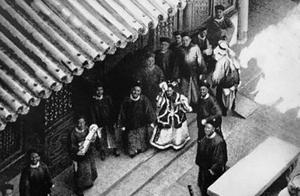 Old photograph: Ci Xiguang mood is stolen to take 