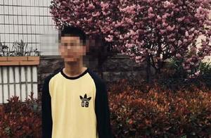 Student of 15 years old of homosexuals leaves post