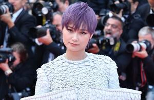 Li Yu spring knocks gently violet hoar lubricious 