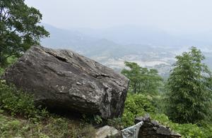 Local tyrant wants to buy the top this megalith, c