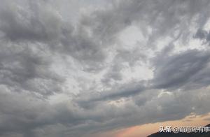 Calabash island is admired, the Bai Yuntai after 20 pieces of rain is beautiful, I forgot to have a