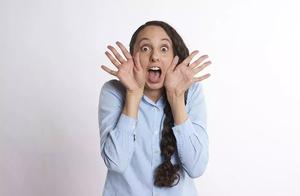 Why does the patient exaggerate oneself illness?