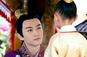 She is Yang Lihua's granddaughter, do not disturb for common people, the person that gone grave lea