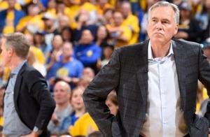 Beautiful expert explodes rocket or fire De Shuai, made a boss malcontent at 2 o'clock, should 3 ro