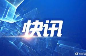 Station of Chengdu train north produces person eve