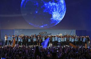 Not Mian night! Diaola and player celebrate melon,