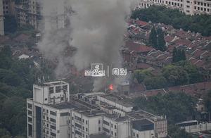 Break out! ! ! The road in Yan'an stands by Ruiji