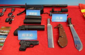 What cries " civilian do not die a little " ? In