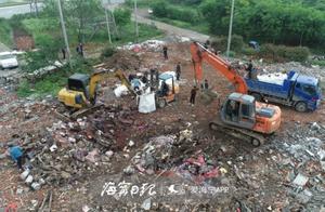 Pour 10 tons of danger to abandon rubbish secretly