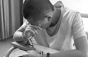 Bristle with anger making a person! 15 years old o