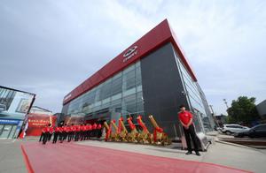 Flourishing age blossoms heart praise future -- gr