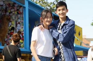 Wife of scene hillock hill basks in children to take sibling nearly two legs grow Yan Zhigao