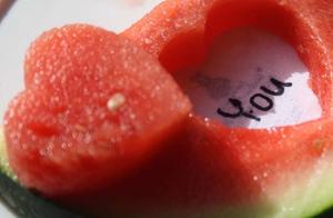 Want to buy a skin thin sweet watermelon, this a f