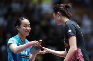 Urge again and again by Yi cane beauty sincere pull 4 bureaus backside repeatedly: 3 elements let bo