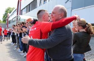 After Libeili only alone he can carry on? German g