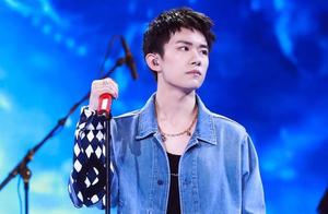 Easy melt the new hair style of 1000 royal seal, handsome scream to the girl