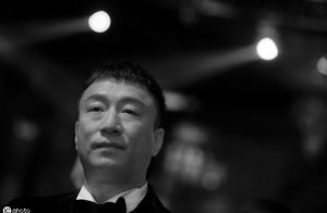 Sun Gonglei is indoor smoking is patted, this hono