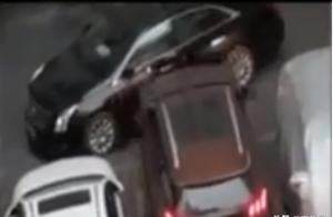 Car advocate anxious go to work, around controls exit to be blocked up entirely, processing means le