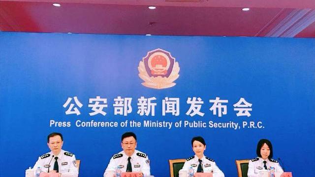 在淮阳办理护照都需要哪些证件急～