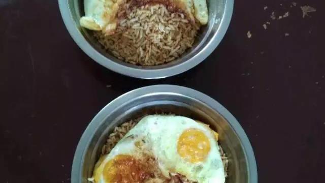 鸡蛋用开水泡来吃好吗