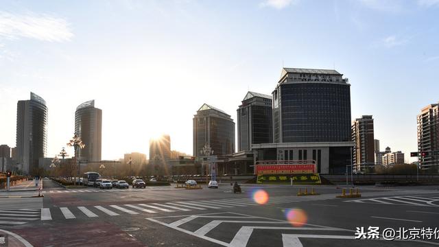 鄂爾多斯為什么房價還是那么貴不是崩盤了么現在房價還是1萬左右蠻貴啊
