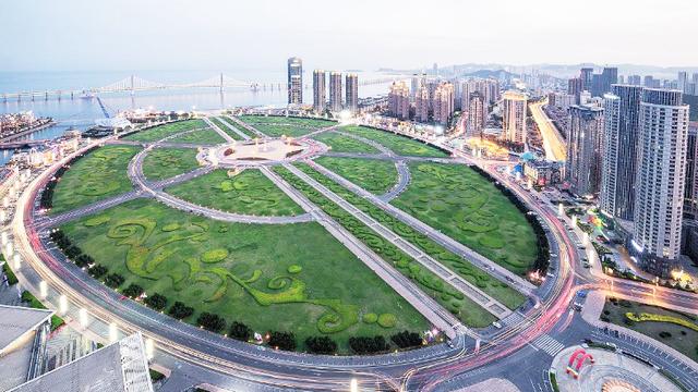 世界最大的广场和美国最大的广场是什么