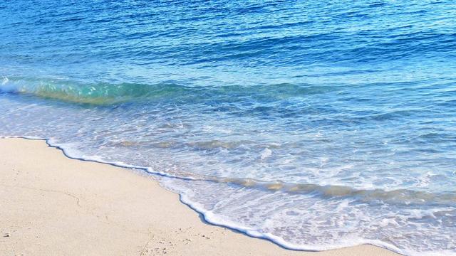 描写水流的四字词语（五个以上）