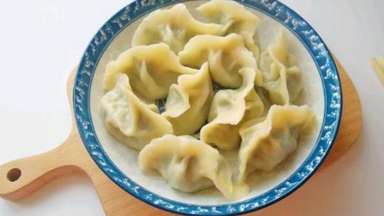 牛肉韭菜馅饺子蒸熟需要多长时间