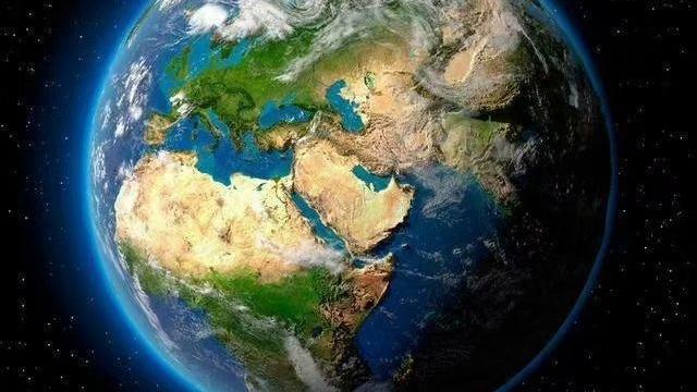 四季变化是因为地球自转还是公转