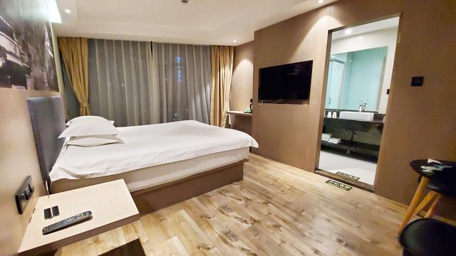 我住在上海圣都賓館有上門接嗎