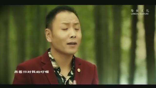 達州市302河市至小紅旗橋（現改華陽）公交車上一票員說：身高上了1米1就該買全票請問*府是這樣規定的嗎