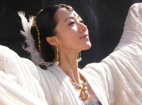 巩俐陈妙瑛韩雪莫文蔚谁是最美白骨精历代白骨精扮演者大起底