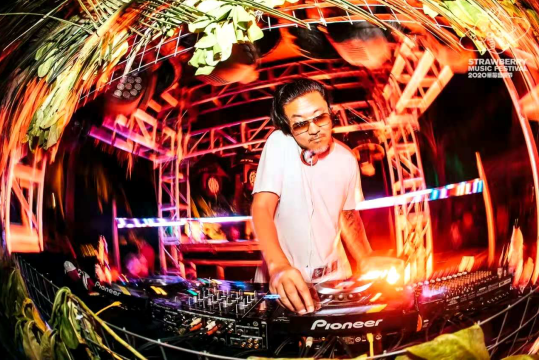 2020海南草莓音乐节完美收官超6万乐迷齐聚12公里纯美海岸