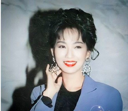 TVB七十年代的四大花旦，除了赵雅芝，其他三位年轻时也超美的