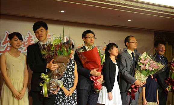 柯洁大棋渣记者八卦柯洁女友棋渣不入瓮为何网友拉郎配黑嘉嘉非傅园慧