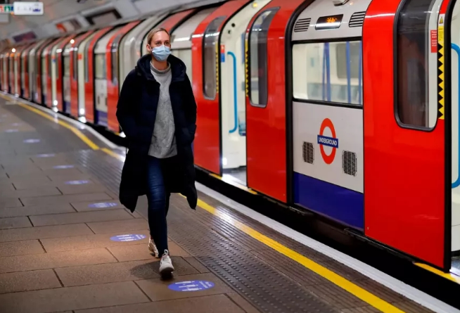 英媒"酸了"：为什么英国新增还在2万以上？