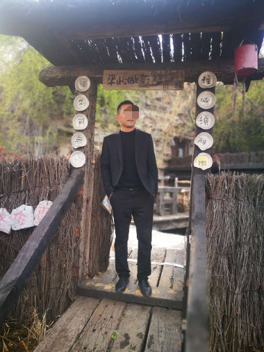 男子被查酒驾意外落水身亡，落水7秒交警见死不救