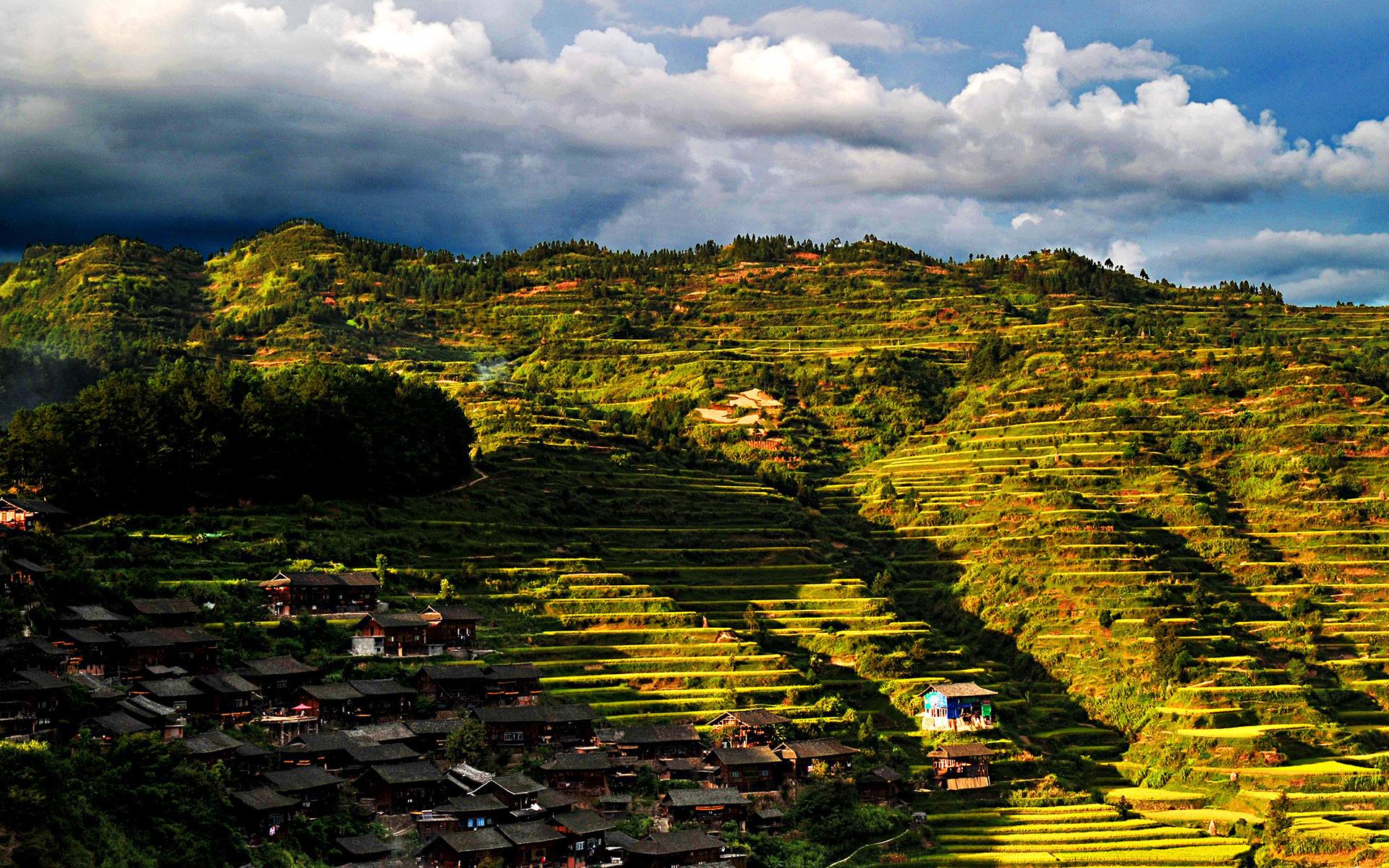 美国怎样进行西部大开发的？对我国有什么参考价值？