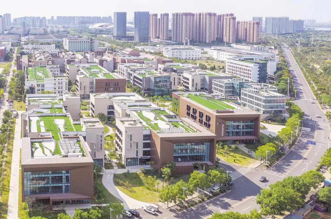 工业厂房变身科创园区!启迪协信一年多入驻"硬科技"