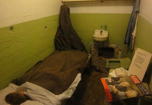 美国恶魔岛监狱，1962年3名逃犯是如何成功越狱的？