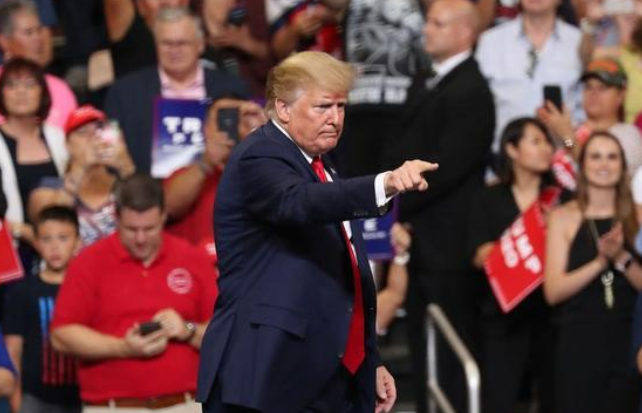 特朗普扬言再任12年 他真的看过美国法律吗？