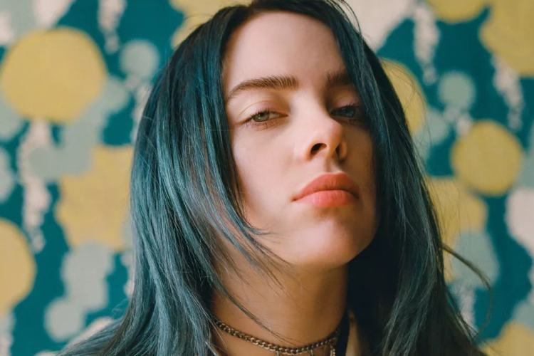 崛起的1.6亿00后，比你拼多了