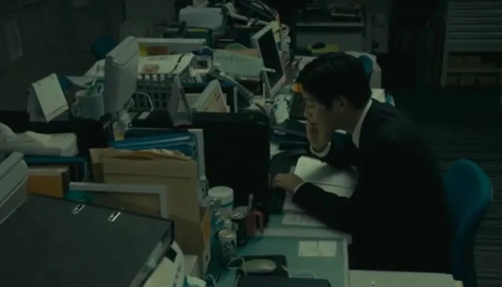 我们成不了精英，也不想回到底层