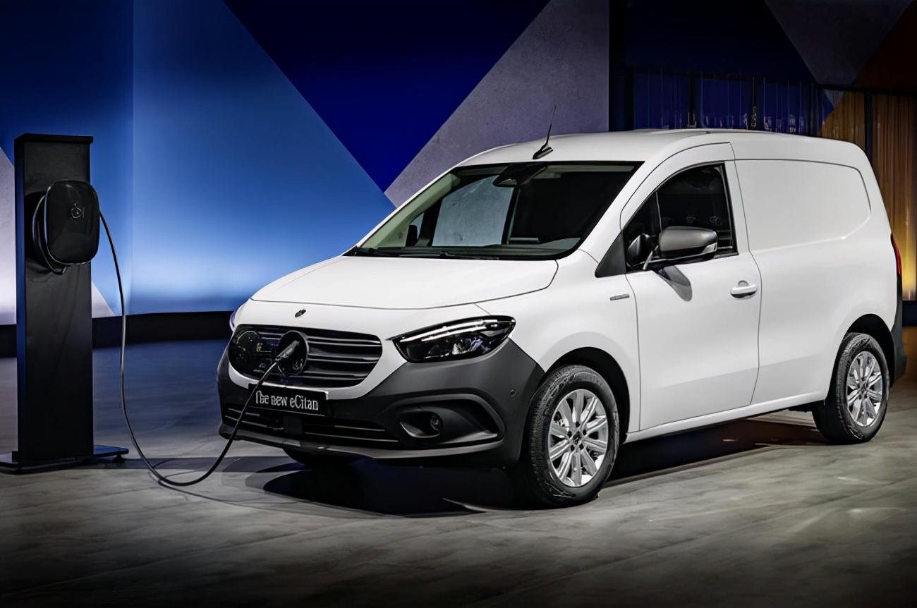 全新一代奔驰citan发布 提供panel van和tourer两种版本