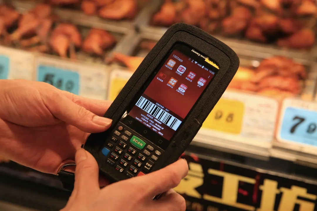 家乐福离开，沃尔玛关店，大润发为什么越活越好？